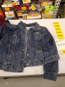 lot 33899 image: Womens jeans jacket XXL