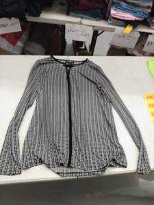 lot 33917 image: Liz Claiborne Shirt, Size LT