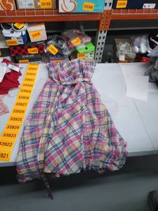 lot 33921 image: Womens sundress size 18