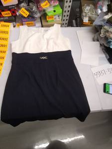 lot 33922 image: Womens Dress 16P