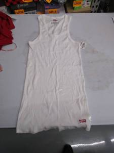 lot 33930 image: Mens undershirt size small