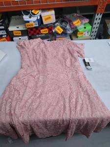 lot 33936 image: Womens Dress size 2X