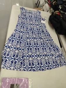 lot 33964 image: Danny and Nicole Dress, Size 1X