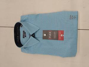 lot 35007 image: Mens Van Heusen Slim-Fit Flex Collar Stretch Dress Shirt, Size 15.5-3233, TurquoiseBlue