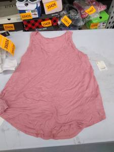 lot 35023 image: Womens tank top XL