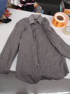 lot 35048 image: mens large long sleeve