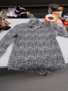 lot 35051 image: mens large long sleeve