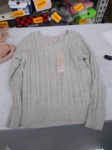 lot 35086 image: Womens sweater PXXL