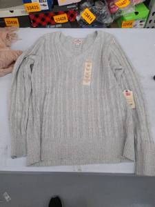 lot 35087 image: Womens sweater XXL