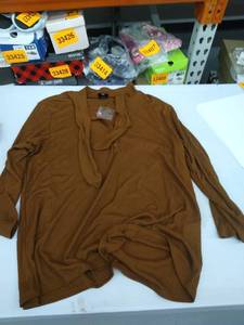 lot 35091 image: Womens blouse XXL