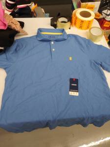 lot 35096 image: mens medium polo, has snag