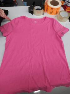lot 35097 image: womens large t shirt