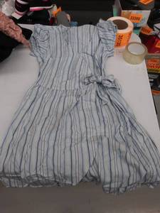 lot 35099 image: womens small dress