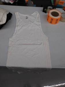 lot 35103 image: mens xxl undershirt
