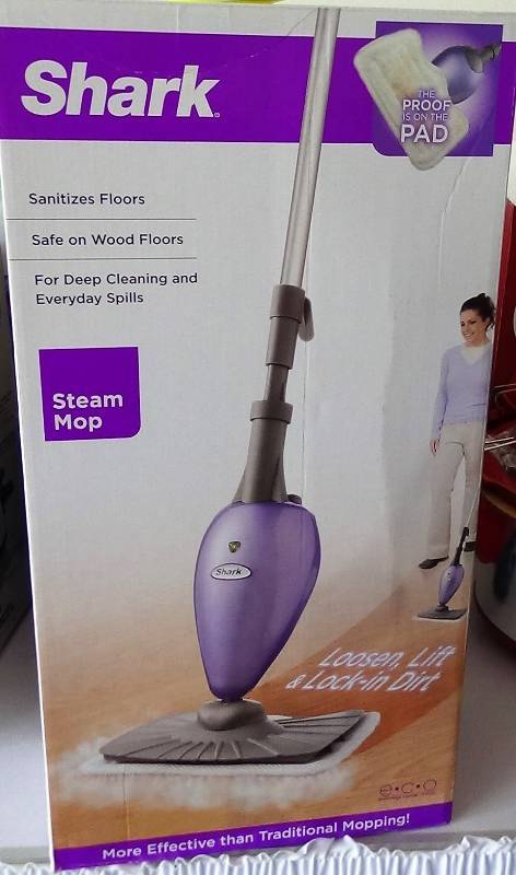 lot 2937 image: Shark Steam Mop