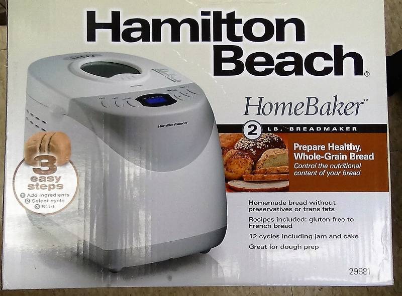 lot 2927 image: Hamilton Beach  2-Pound Bread Maker