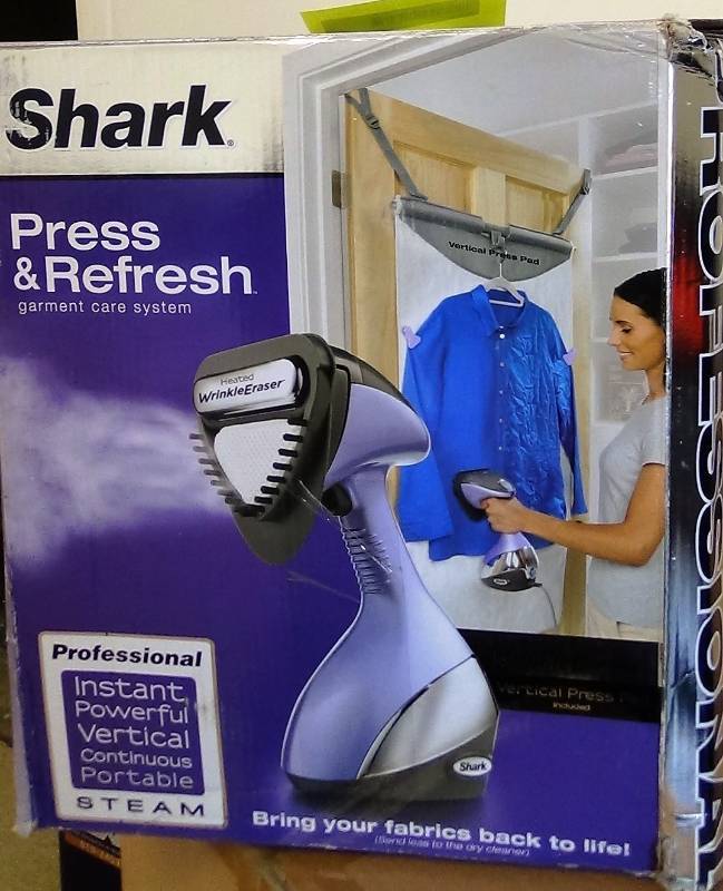 lot 2928 image: Shark Press and Refresh