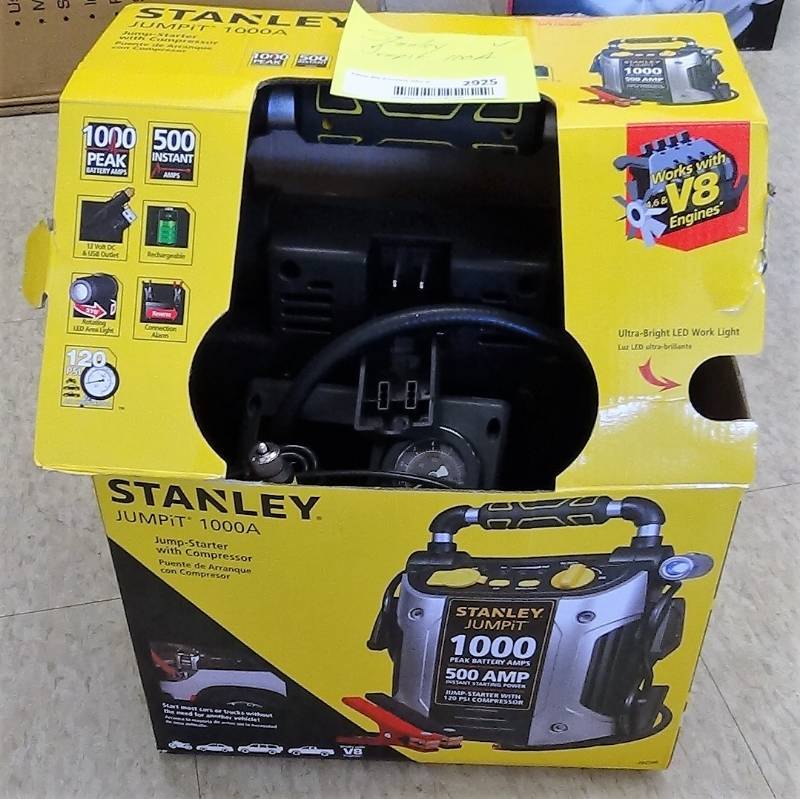 lot 2925 image: Stanley 1000 Peak Amp Jump Starter with Built in Compressor