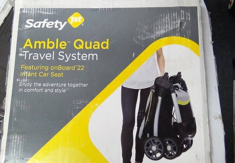 lot 2956 image: Safety 1st Amble Quad Travel System with Onboard 22 Infant Car Seat