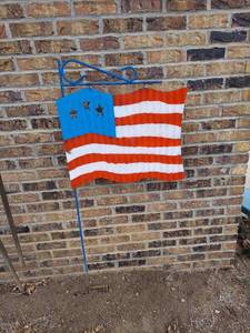 lot 6573 image: Metal Flag Decor
