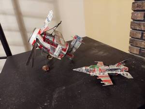 lot 6592 image: 2 Airplanes Made from Aluminum Cans