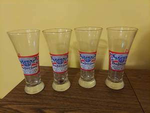 lot 7276 image: 4 Budweiser Pilsner Glasses