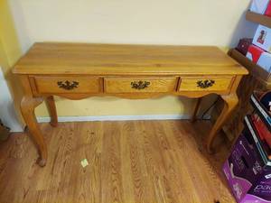 lot 7317 image: Oak Sofa Table
