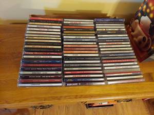 lot 7321 image: Assorted CDs