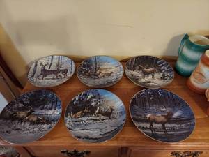 lot 7336 image: (6) Wildlife Plates