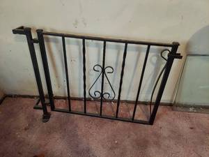 lot 7398 image: Iron Gate