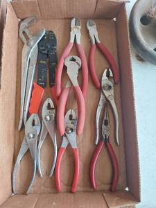 lot 7406 image: Assorted Pliers