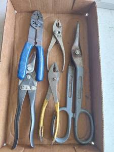 lot 7410 image: Assorted Snips and Pliers