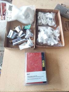 lot 7423 image: Tub and Shower Sickets and Plumbing Parts