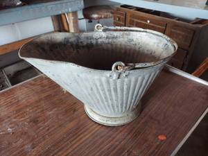 lot 7428 image: Coal Bucket
