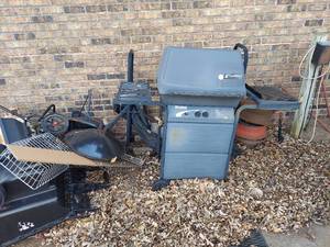 lot 7445 image: Older Kenmore Grill and Scrap Metal