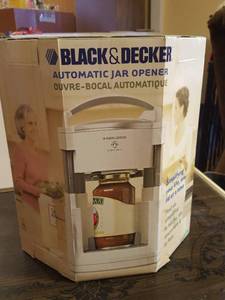 lot 7229 image: Automatic jar opener, Black & Decker
