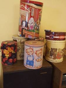 lot 7239 image: Asst. tins