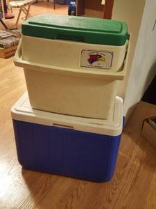 lot 7243 image: 2 Coleman ice chests