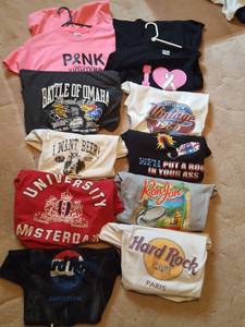 lot 7265 image: Asst. Tee shirts