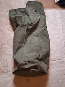 lot 7269 image: Canvas duffle bag