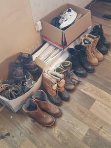 lot 7387 image: Asstd shoes and boots. .Some Mens size 5, womens sizes 7 & 8