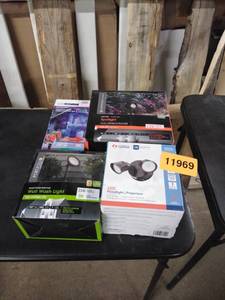 lot 11969 image: landscape lights 4 boxes