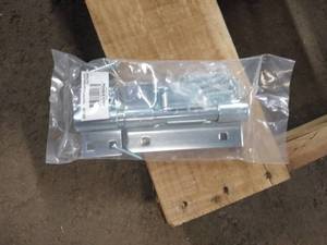 lot 16934 image: box Jones Stephens Jh06300 5 Extra Heavy Duty Zinc Plated Barrel Bolt 12 pcs