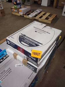 lot 16937 image: white toilet seat variety 3 pcs