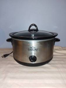 lot 4971 image: Rival Crock Pot Model 33511 Works