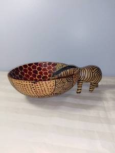 lot 4975 image: Hand Carved Wood Zebra Bowl