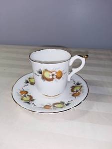 lot 4982 image: Royal Imperial Bone China Tea Cup and Saucer