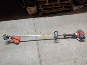 lot 11 image: Husqvarna 525LS 25.4cc Professional 2-Cycle Straight Shaft String Trimmer USED TESTED AND WORKS AS IT SHOULD