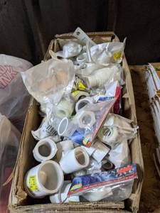 lot 17 image: Plastic Coupling Nuts