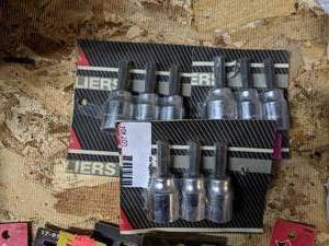 lot 26 image: (9) Socket Rod Runners